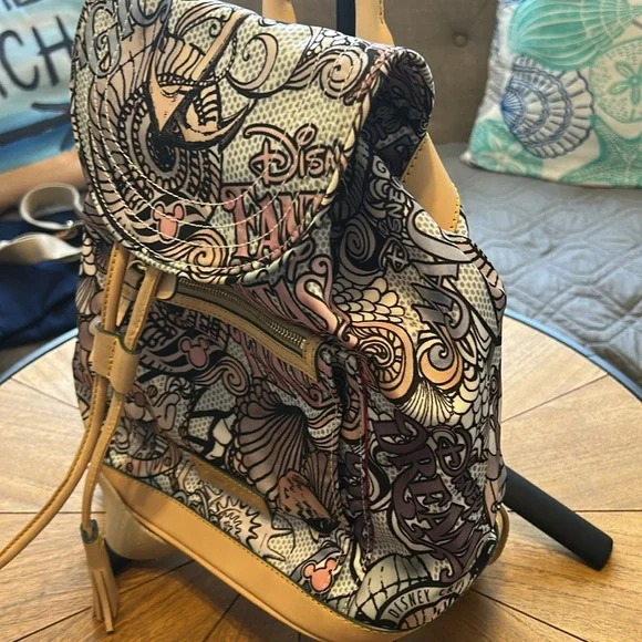 ❤️Wow, Super Rare.. Disney Dooney & Bourke Cruise line Nylon Backpack - Picture 7 of 16